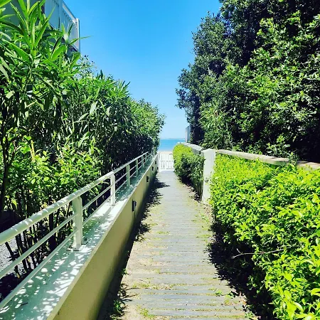 Apartment Studio With Balcony - Near The Sea Arcachon